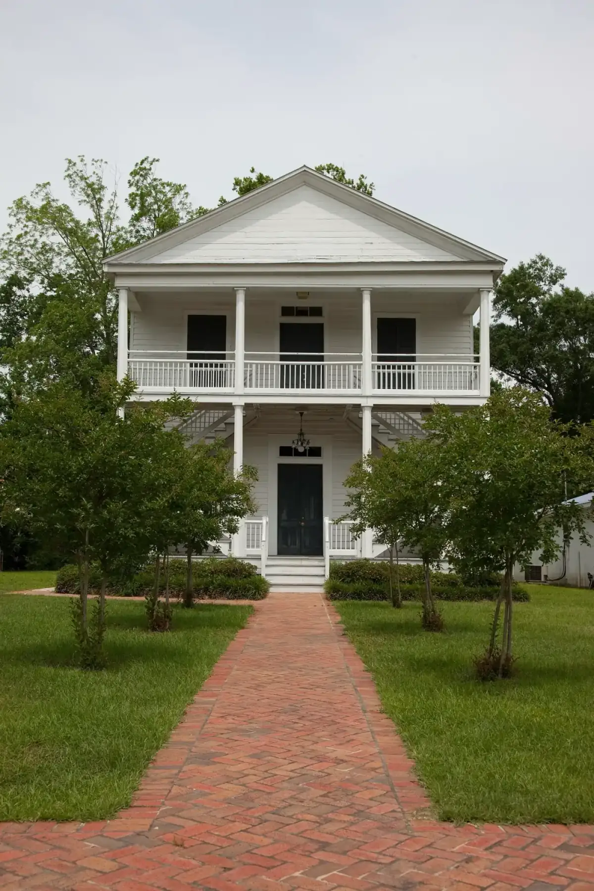 Sell mineral rights in Alabama: the two-story Old Washington County Courthouse in St. Stephens, Alabama